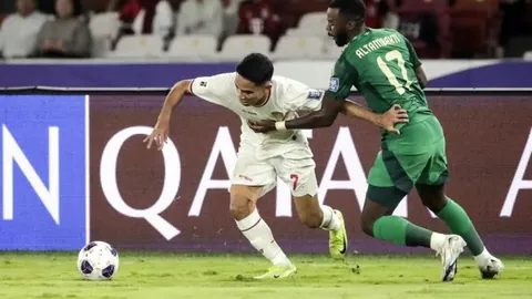 贝林厄姆前女友曝情史：8年间交往3任男友（图）